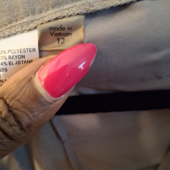 TAHARI two-piece pantsuit - Picture 7 of 7